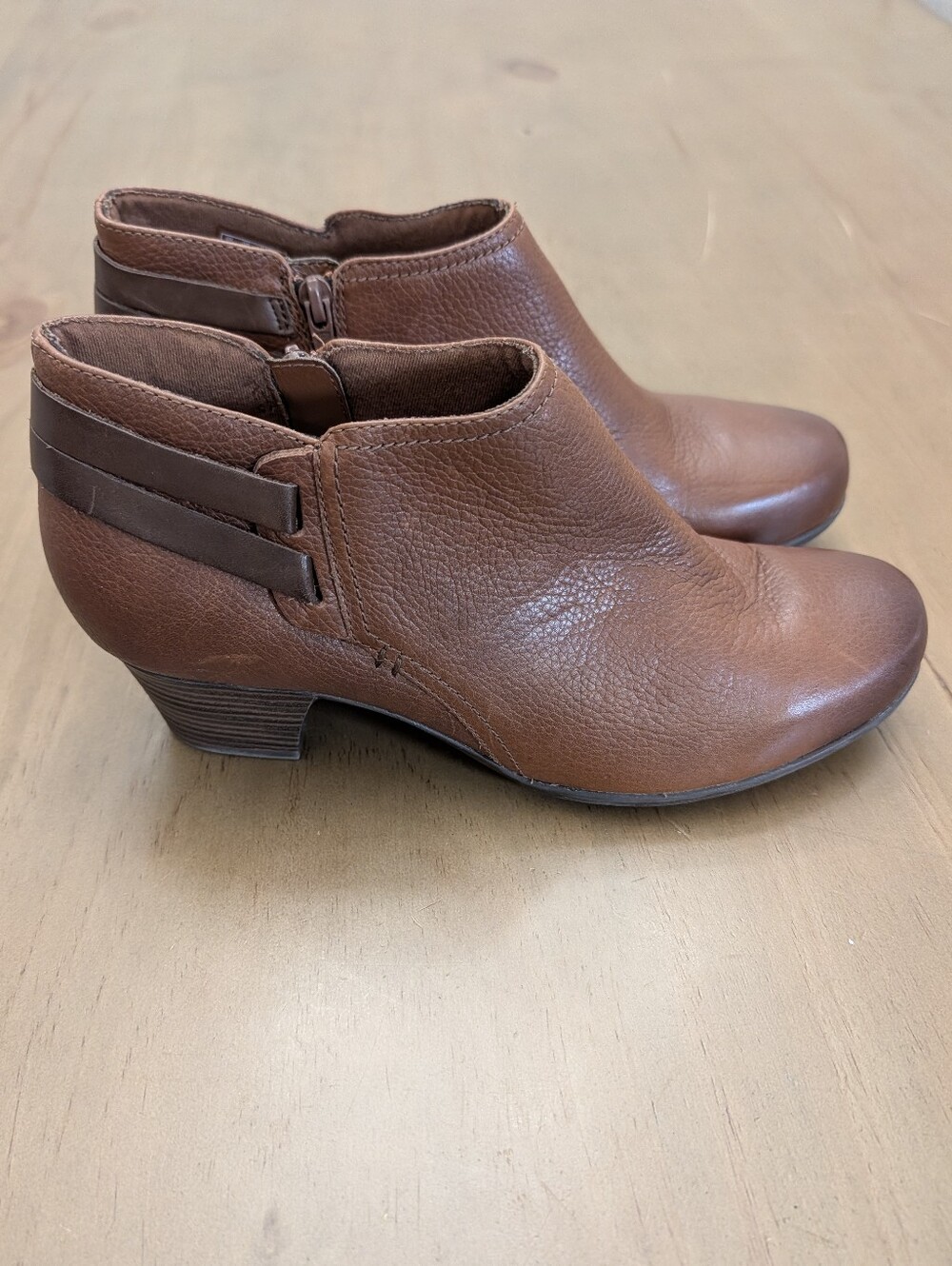Collection By Clarks Valarie II Ashley Brown Leather Ankle Booties Women's 9.5